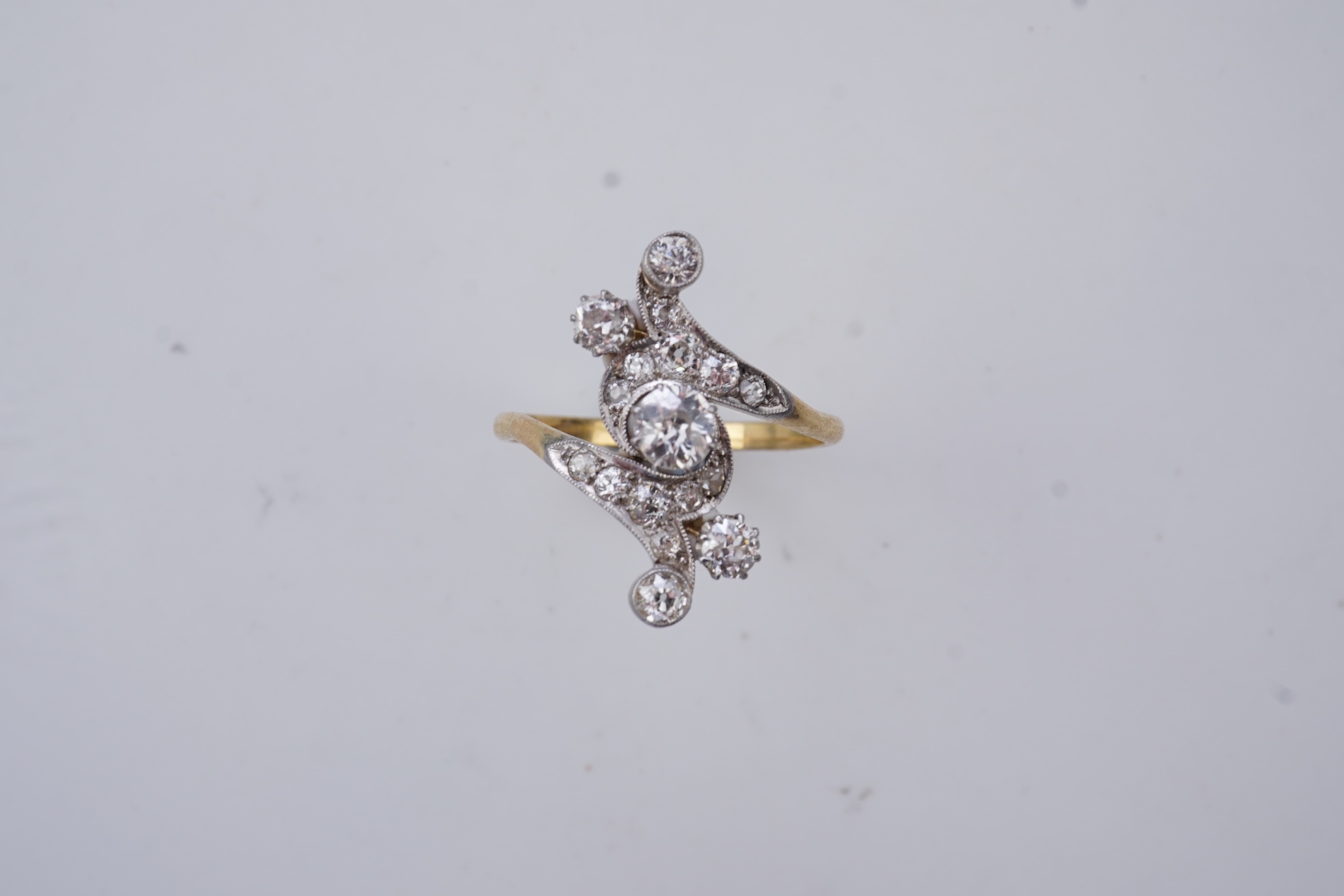 An Art Nouveau diamond ring, early 20th century